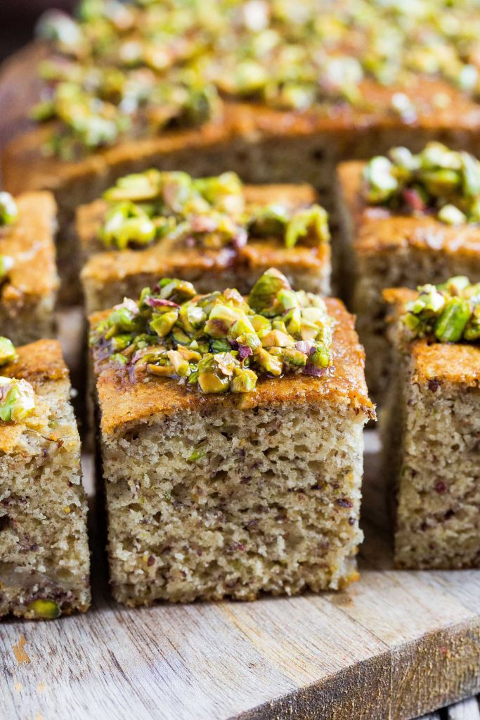 pistachio flavoured cake slices